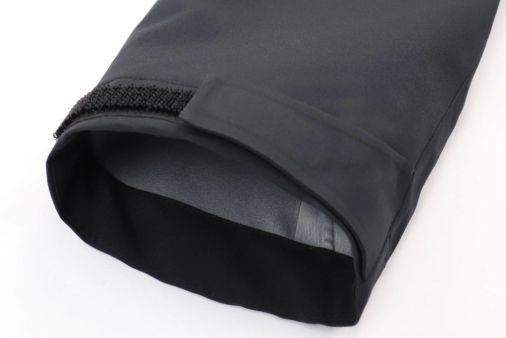 Close-up of a black jacket with a zipper on a white background Aparso